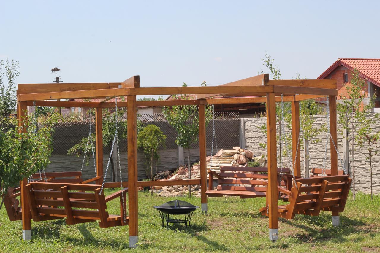 Becicherecu Mic Pensiunea Gradina Verde מראה חיצוני תמונה
